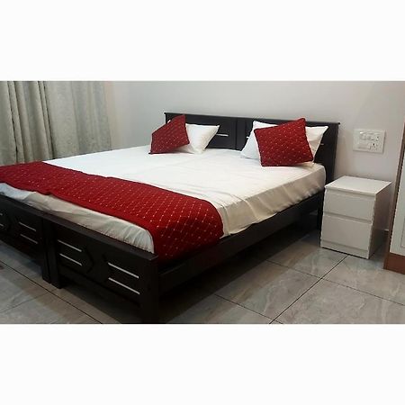 Olive Inn Apartment Alwaye Esterno foto
