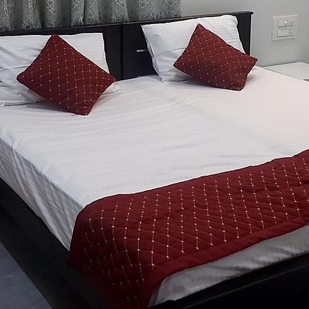Olive Inn Apartment Alwaye Esterno foto