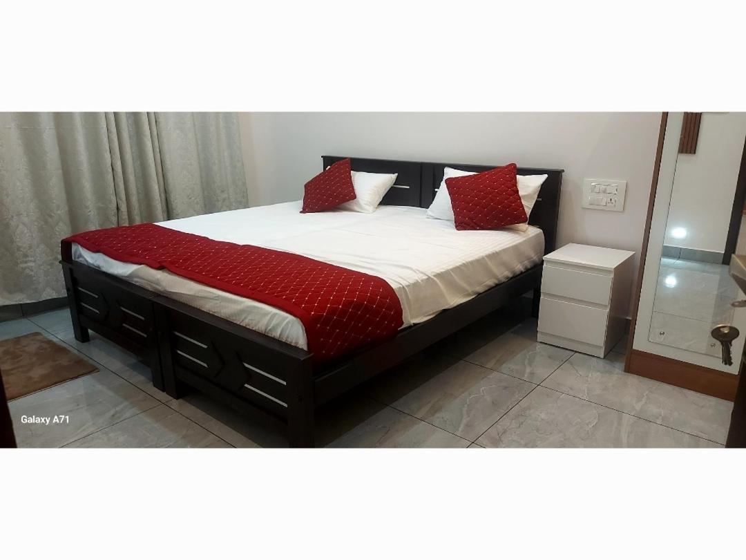 Olive Inn Apartment Alwaye Esterno foto
