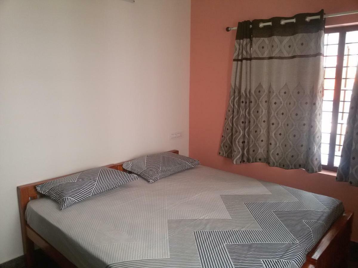 Olive Inn Apartment Alwaye Esterno foto